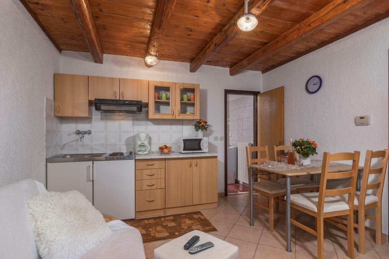 Zikovic Apartment *