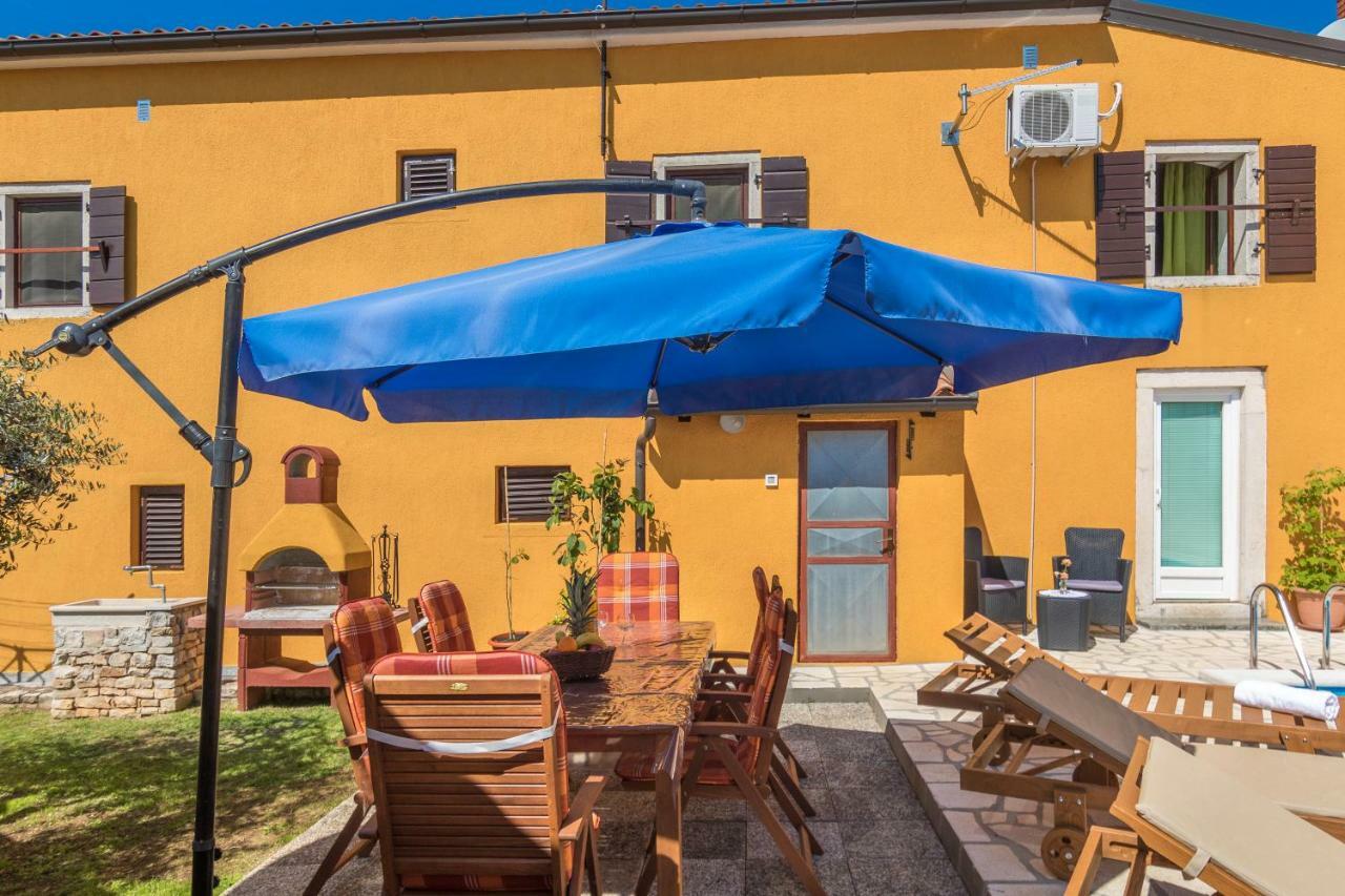 Zikovic Apartment